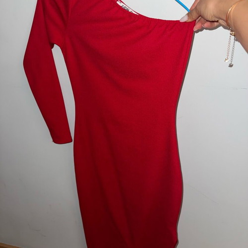 Judah club dress with one sleeve like new, red