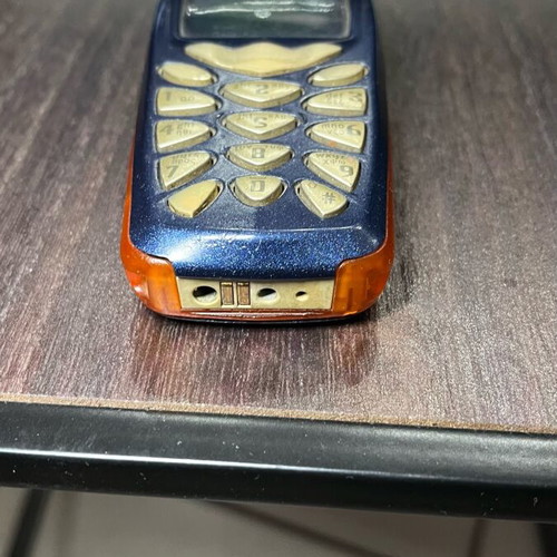 Nokia 3510i used, blue, without battery