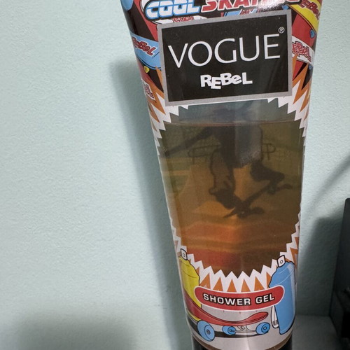 Vogue Rebel Cool Skating Shower Gel 200ml like new