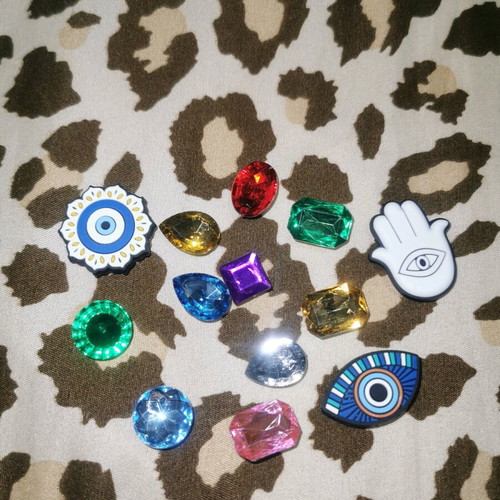 Charms for Crocs new, pack of 13 with eyes and gems
