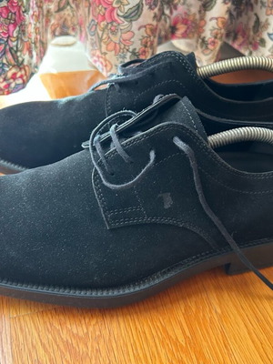 Αντρικά παπούτσια Tod's μαύρα σουέντ μεταχειρισμένα, νούμερο 10 (44-45)