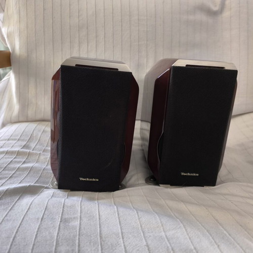 Technics SB-M01 speakers like new with original stands