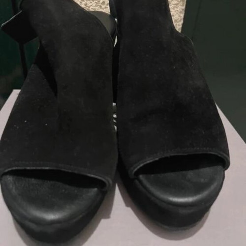 Castor sandals used, size 39