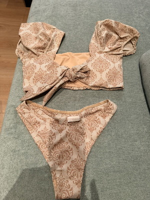 Jacqlyn Luxury Swimwear bikini size M new, beige and gold