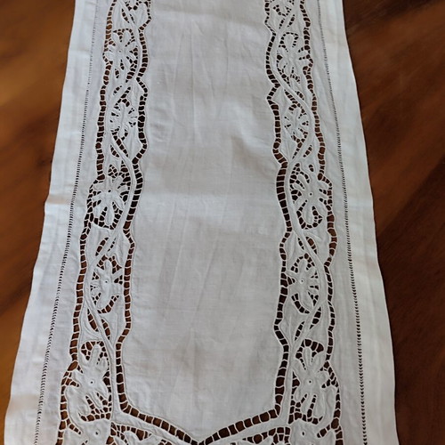 Handmade cutwork table runner linen 90x40 cm new