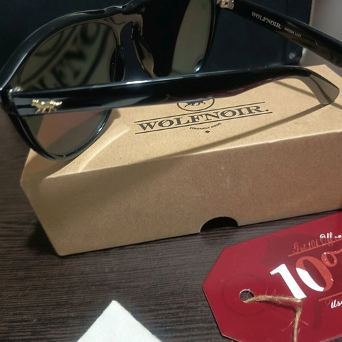 Wolfnoir sunglasses new with mirror, black and green
