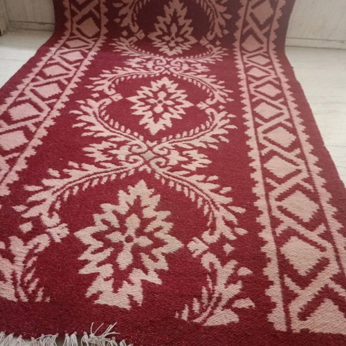 Handwoven loom runner like new, 3 meters by 75 cm