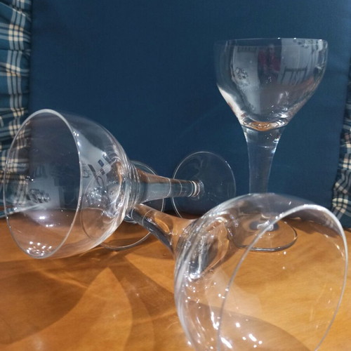 Set of 6 elegant glass cups 19 cm high like new