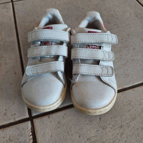 Adidas Stan Smith kids athletic shoes used, size 26, white