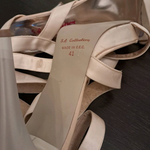 Satin ivory sandals used, size 41, beige