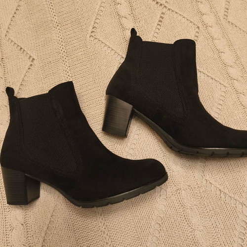 Marco Tozzi black ankle boots like new, size 41-42