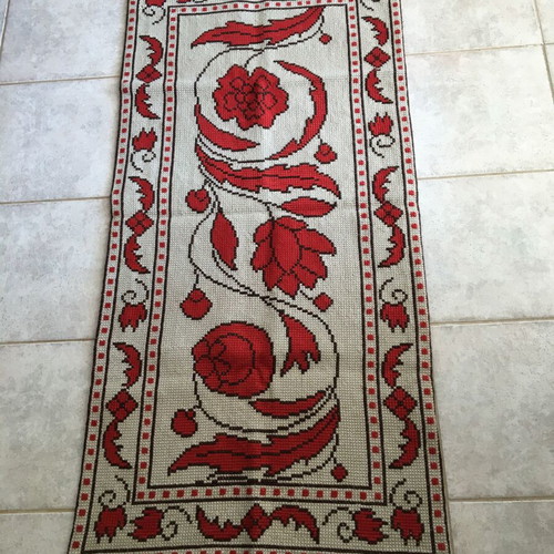 Embroidered rug new, wool thread, size 64x132 cm