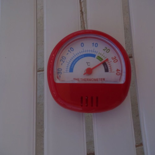Small thermometer new, indoor and outdoor use