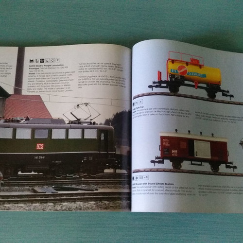 Marklin complete catalog 2002-2003 like new
