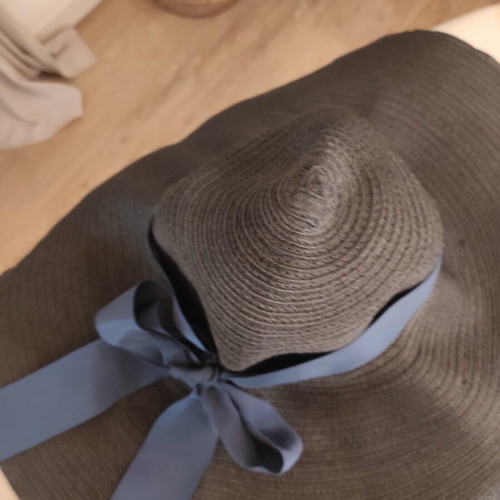 Lanvin bucket hat like new, large black with blue bow