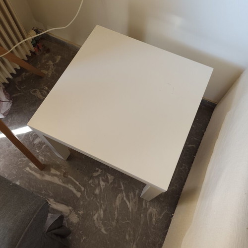 White coffee tables IKEA used, set of two
