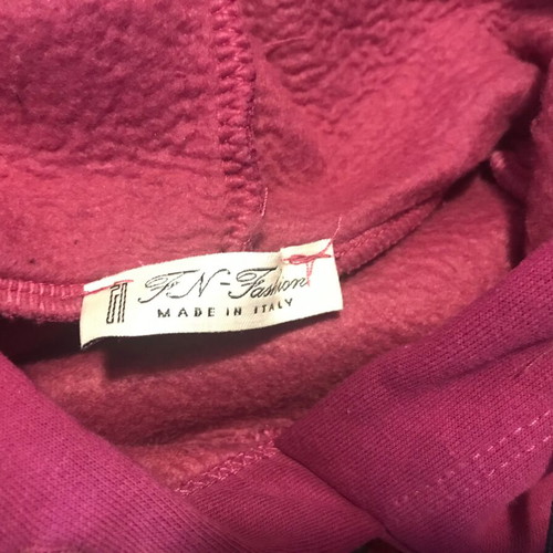 Oversized hoodie dress Italian like new with knitted sleeves in magenta