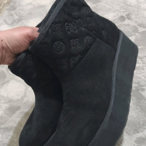 Guess ankle boots new, size 39, black