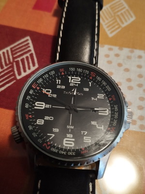 Thorton men's watch with leather strap like new
