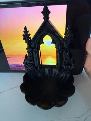 Gothic διακοσμητικό ράφι σαν καινούργιο με αρχιτεκτονικό design