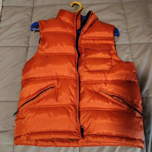 Gap kids sleeveless vest unused, like new, green and orange