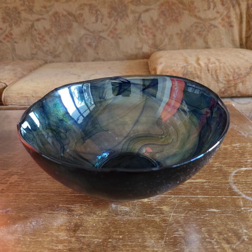 Fruit bowl blue with water effect like new