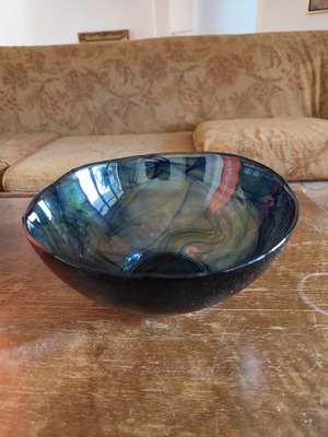 Fruit bowl blue with water effect like new