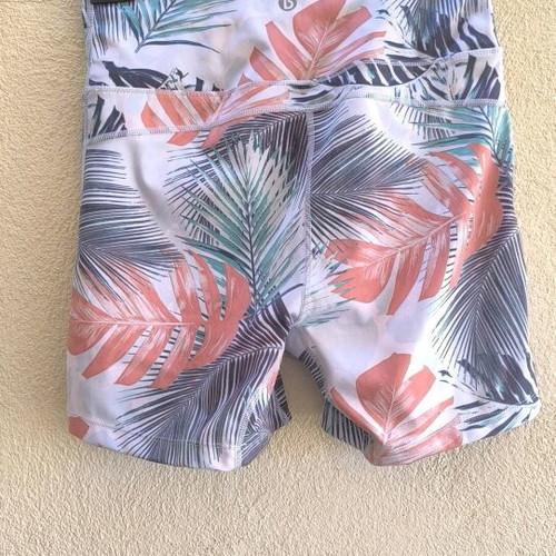 Elastic cycling shorts like new, multicolor, size S