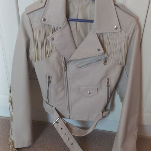 Women's jacket beige size L like new with side zipper and fringes
