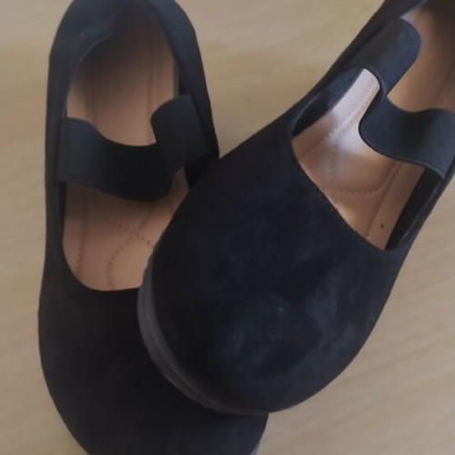 Black platform shoes with elastic strap, size 38, 3cm heel