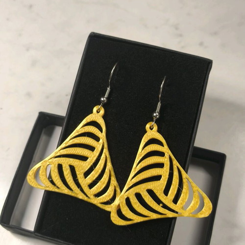 Earrings like new, 4 pairs stainless steel and PLA