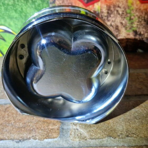 Marlboro F1 piston collectible ashtray