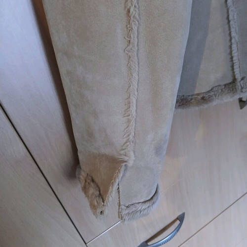 Aviator jacket Julia Bergovich like new, beige mouton with synthetic fur collar