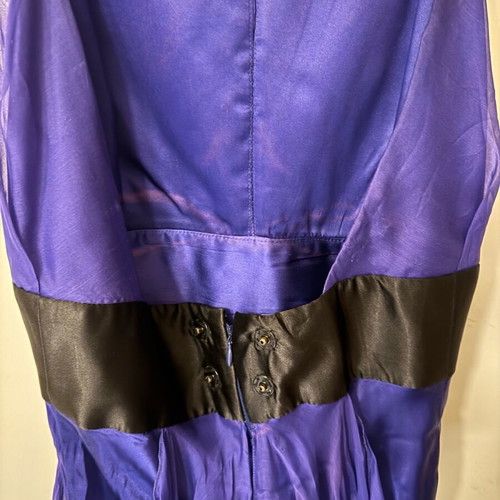 Smaili’s official dress like new, long blue with black details