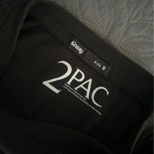 T-shirt Tupac Sinsay like new, black, size S