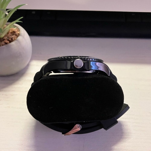 Kosmo Watch black wristwatch with rotating bezel new