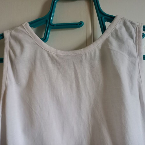 Lotto sleeveless white shirt new with blue stripes