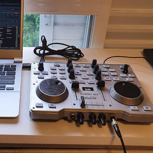 Hercules DJ Console Mk-4 new portable DJ controller with built-in audio interface