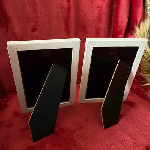 Wooden frames like new, set of 2, white
