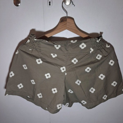True Love women's shorts used khaki with floral pattern and bow