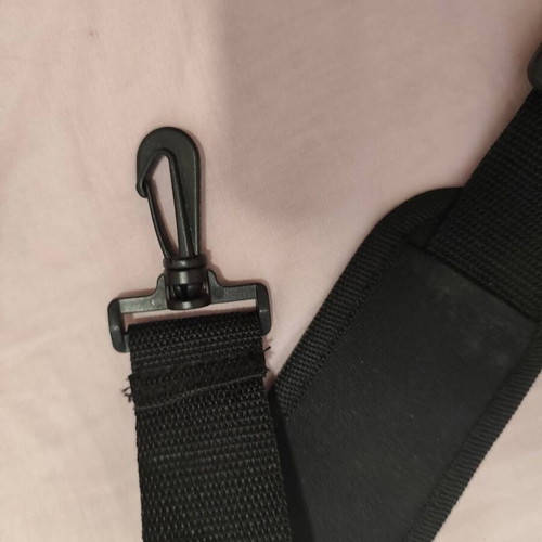 Adjustable shoulder strap like new, black, 3.8x110cm