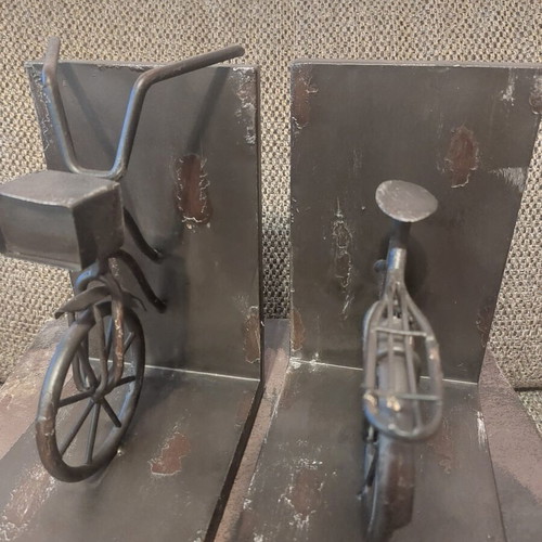 Metal Bicycle Bookend like new, rustic industrial style