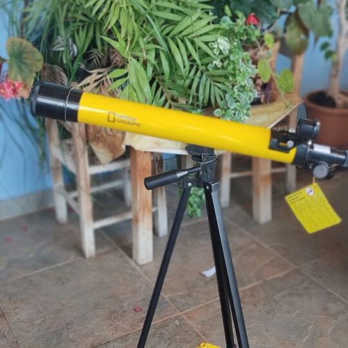 National Geographic Telescope 50/600 like new with all parts