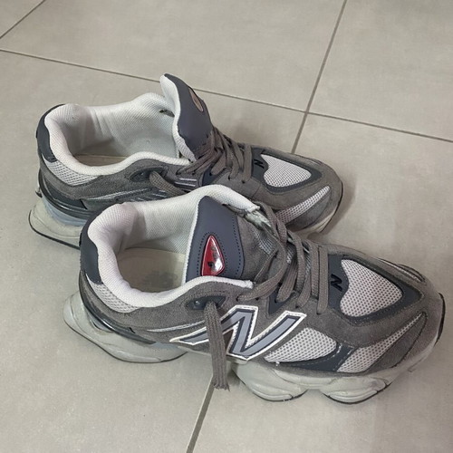 New Balance 9060 sneakers, grey, size 41