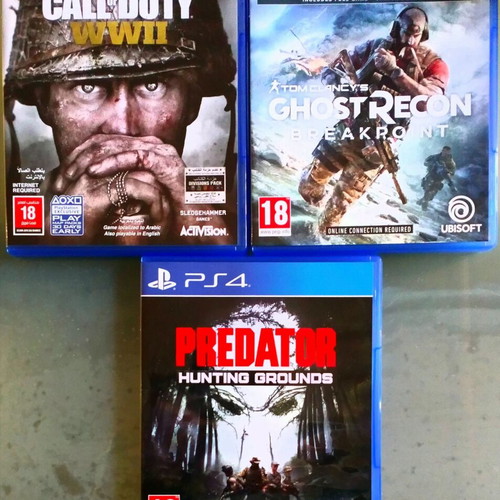 PS4 video games pack Call of Duty WWII, Ghost Recon, Predator like new