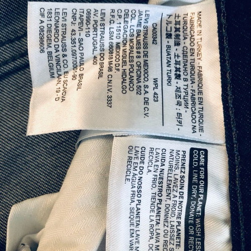 Levi’s women’s pants S slim like new, blue stretch