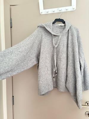 H&M women's hoodie blouse used, gray, sizes M/L
