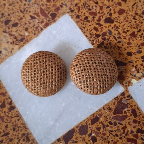 Vintage clip on earrings 80's, like new, brown