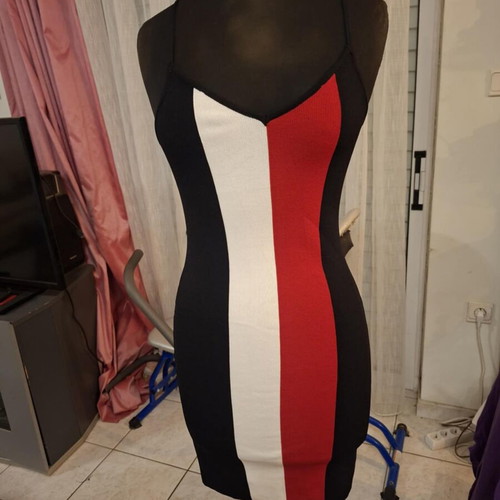 Elastic dress size M colorful like new