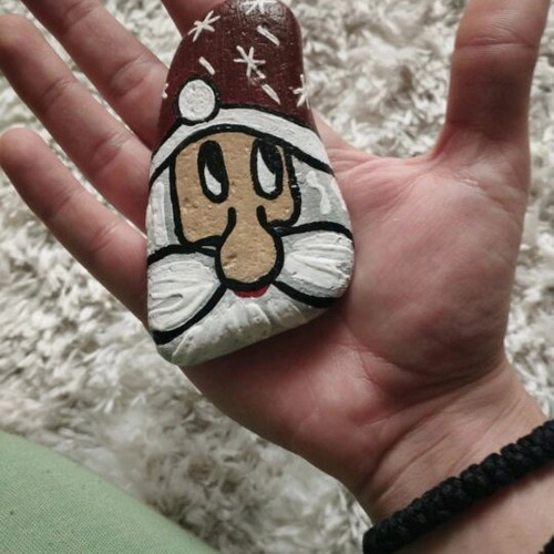 Decorative Santa Claus stones hand-painted, new